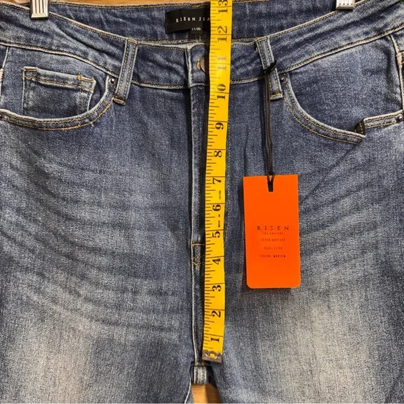 Risen High-Waist Frayed Hem Ankle Flare - Picture 7 of 10